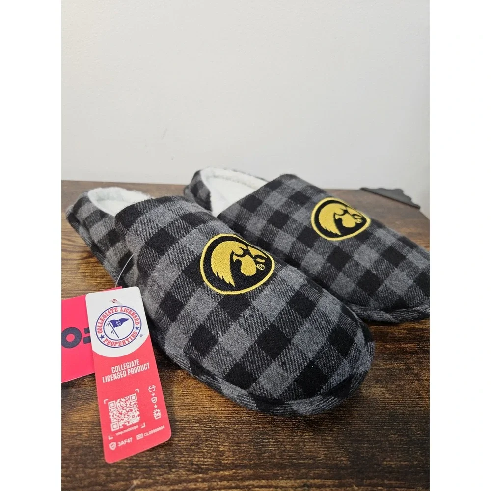 FOCO Iowa Hawkeyes NCAA Men's‎ SLIPPERS SIZE Large 11-12 Plaid Gray